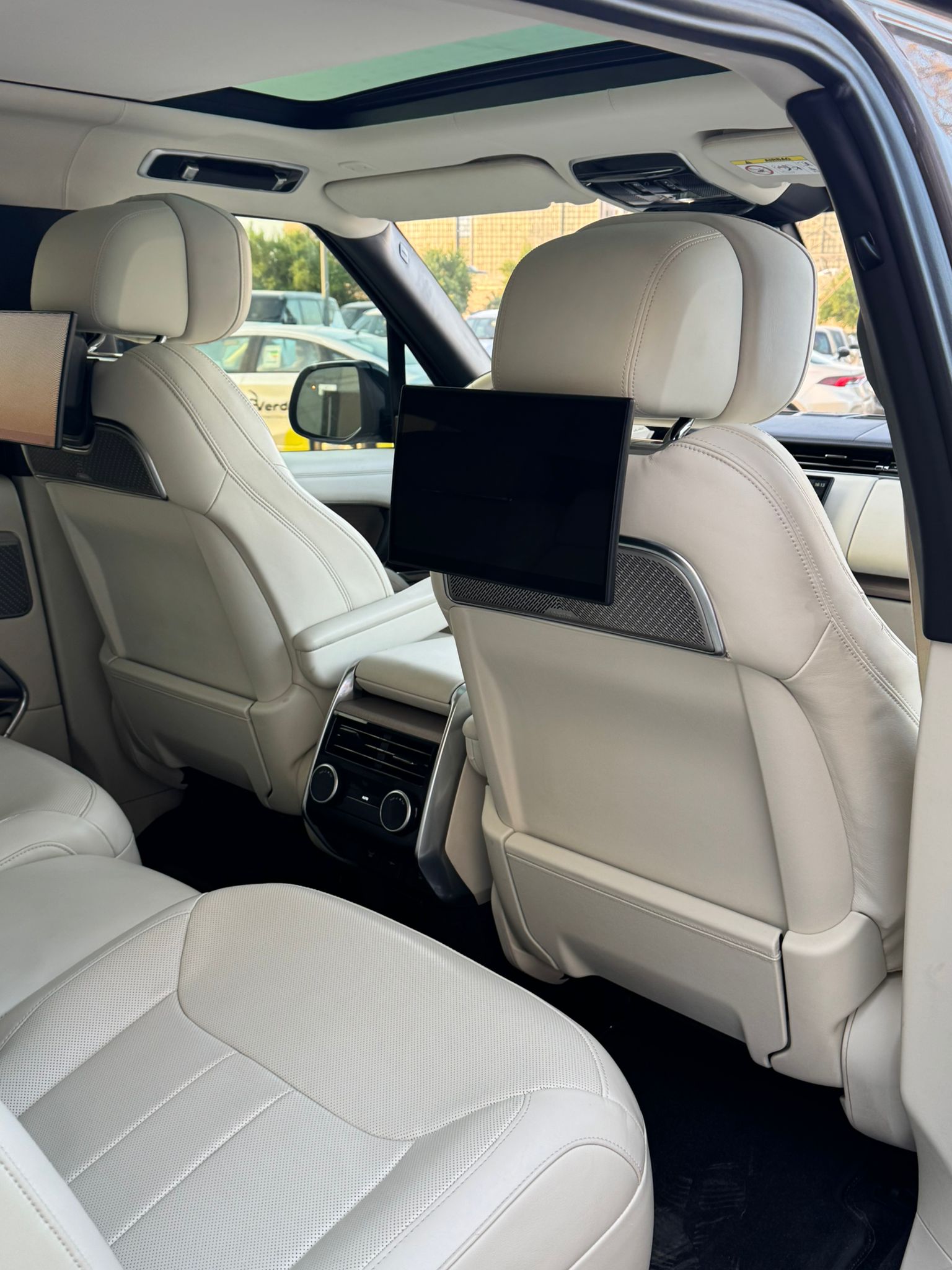 Land Rover | لاند روفر رينج روفر صورة 3