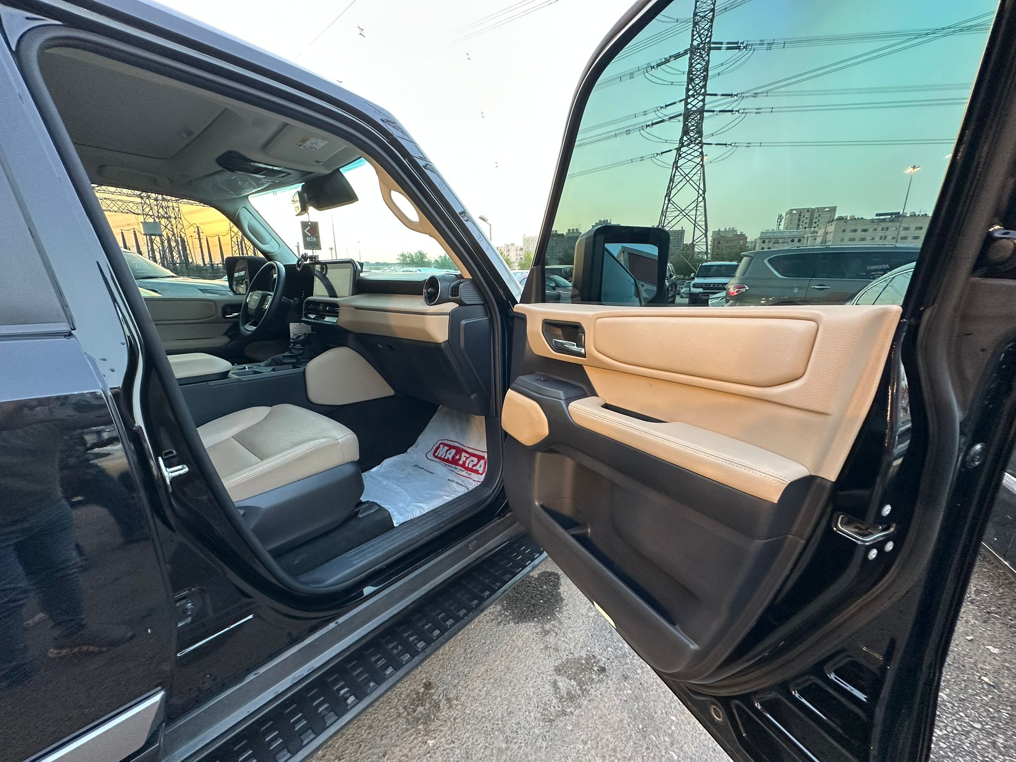 Toyota | تويوتا لاندكروزر برادو TX صورة 4